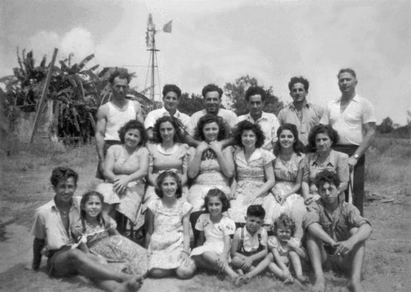 Quagliata Group Photo 1949