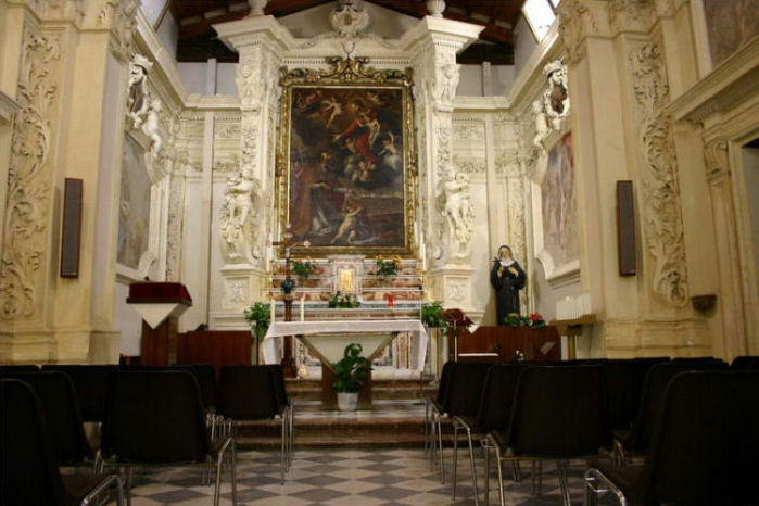 'The Apparition of the Virgin Mary to Saint Paul' above the alter in the Church of St Paul