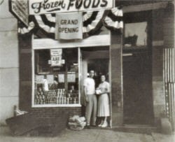 Salvatore and Antonina Quagliata outside their store.